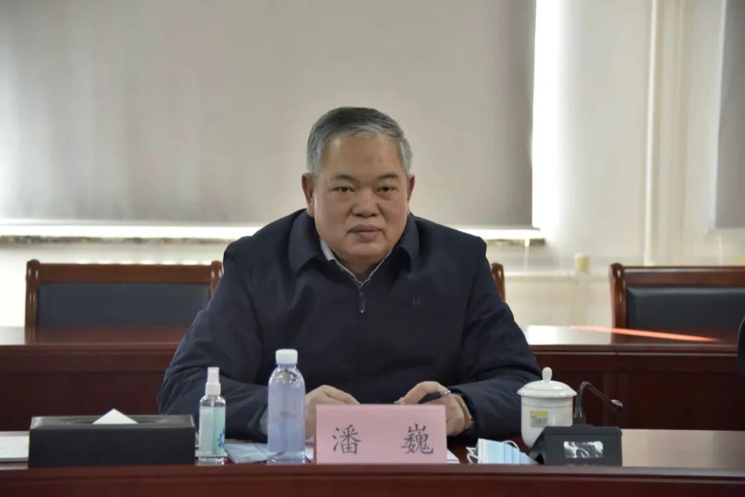 公司主要領(lǐng)導(dǎo)會見廣西壯族自治區(qū)發(fā)展改革委黨組書記潘巍一行 公司主要領(lǐng)導(dǎo)會見廣西壯族自治區(qū)發(fā)展改革委黨組書記潘巍一行