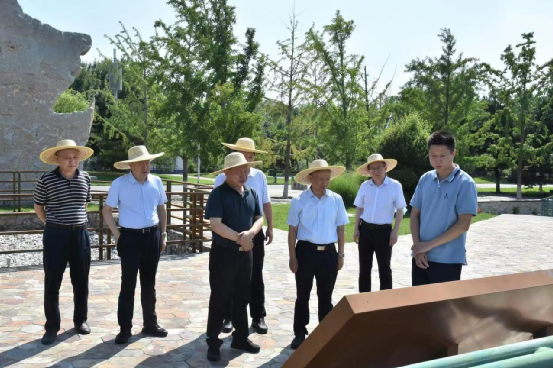 公司主要領(lǐng)導(dǎo)會見萬家寨水務(wù)控股集團(tuán)有限公司黨委書記、董事長馮志君 公司主要領(lǐng)導(dǎo)會見萬家寨水務(wù)控股集團(tuán)有限公司黨委書記、董事長馮志君