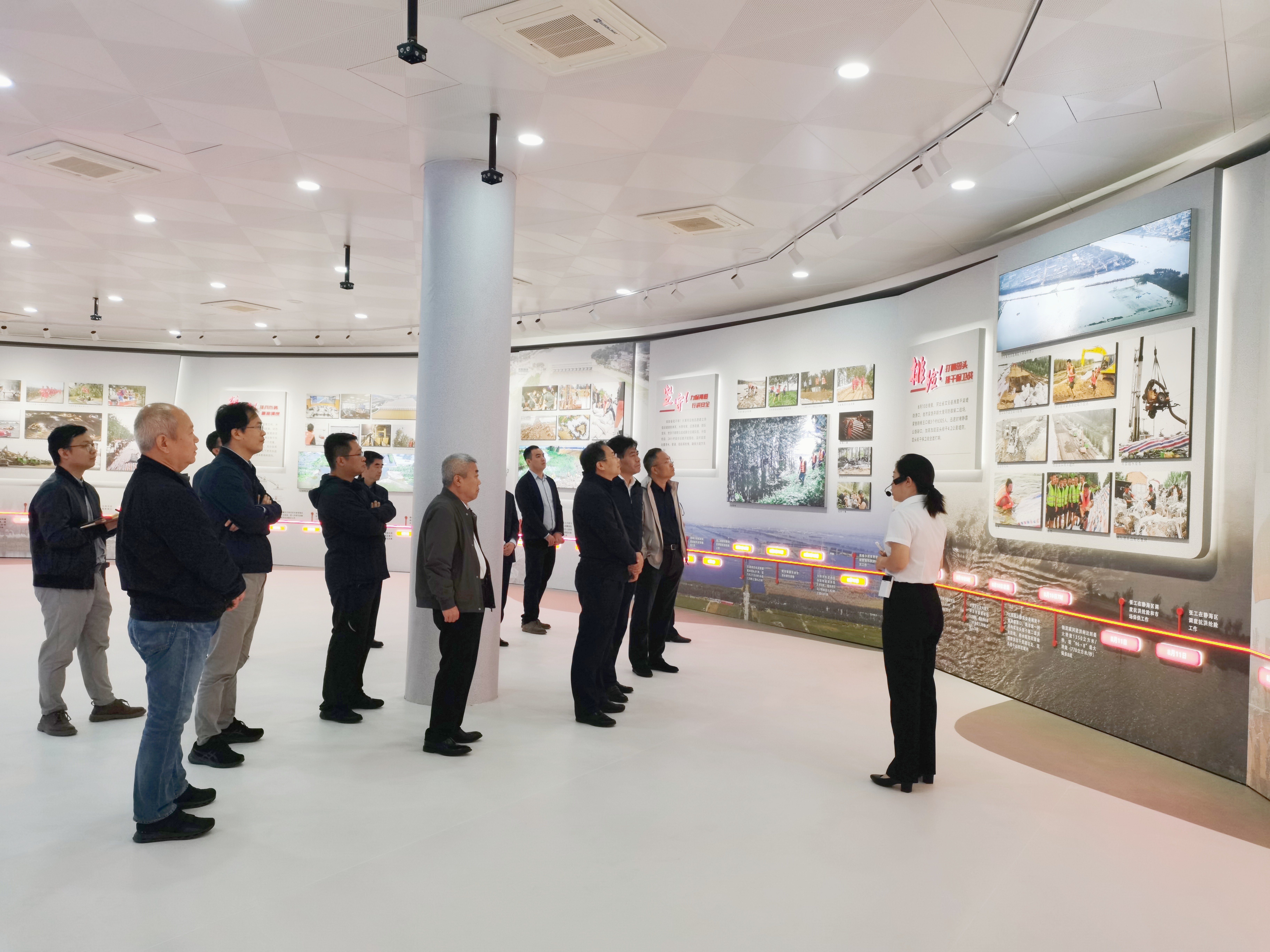 天津市委市級(jí)機(jī)關(guān)工委檢查指導(dǎo)天津市成功應(yīng)對(duì)海河“23·7”流域性特大洪水紀(jì)實(shí)展布展情況 天津市委市級(jí)機(jī)關(guān)工委檢查指導(dǎo)天津市成功應(yīng)對(duì)海河“23·7”流域性特大洪水紀(jì)實(shí)展布展情況