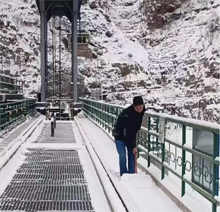 北京運(yùn)營(yíng)公司 | 全力應(yīng)對(duì)強(qiáng)降雪 北京運(yùn)營(yíng)公司 | 全力應(yīng)對(duì)強(qiáng)降雪