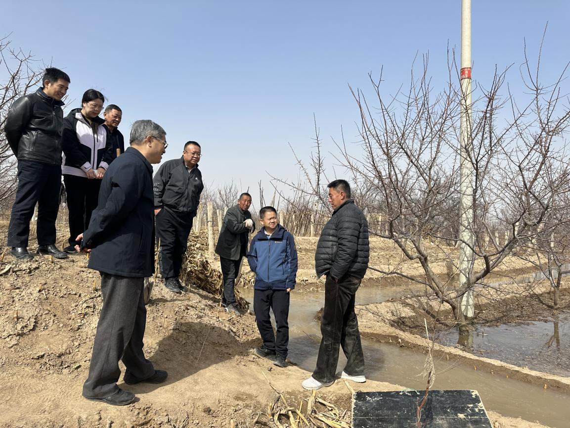 中國工程院院士康紹忠一行赴永定河上游開展農(nóng)業(yè)節(jié)水評價調(diào)研 中國工程院院士康紹忠一行赴永定河上游開展農(nóng)業(yè)節(jié)水評價調(diào)研
