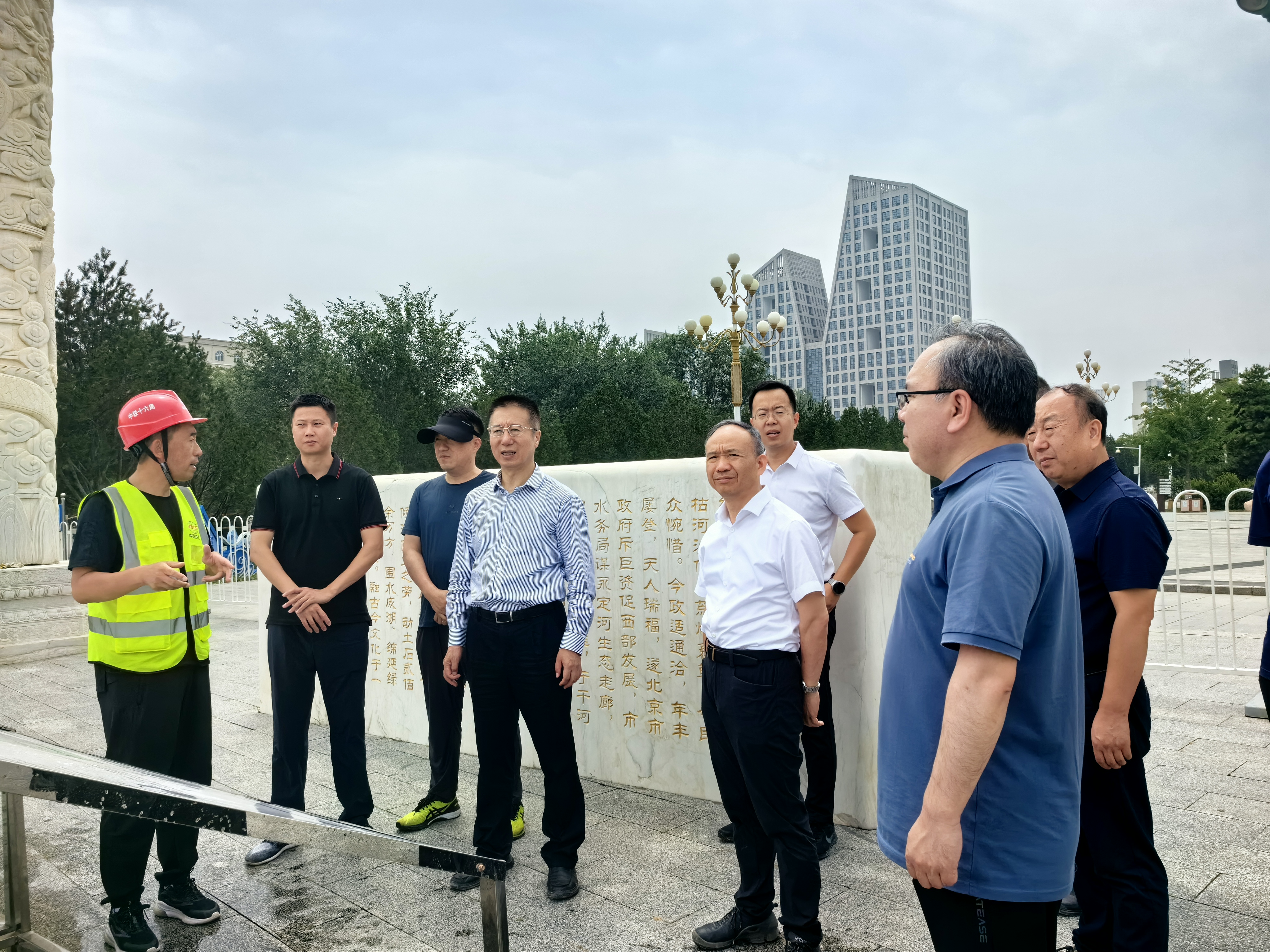 公司主要領(lǐng)導(dǎo)赴永定河山峽段綜合提升及“五湖一線”水毀修復(fù)工程開展防汛安全檢查 公司主要領(lǐng)導(dǎo)赴永定河山峽段綜合提升及“五湖一線”水毀修復(fù)工程開展防汛安全檢查